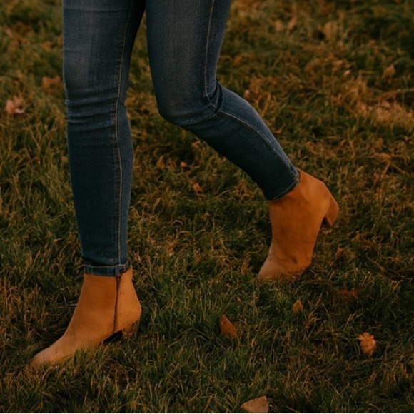 Madewell The Lucien Boot in Suede Size 7.5 Bronzed Birch - Picture 2 of 6